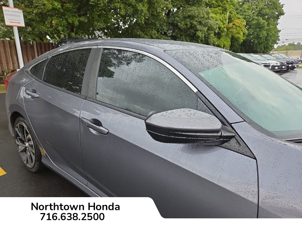 2020 Honda Civic Sport photo 3