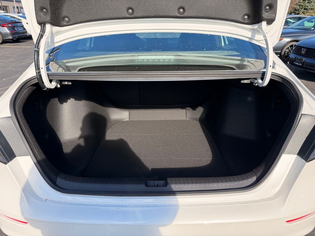2025 Honda Accord Hybrid Sport - Photo 18