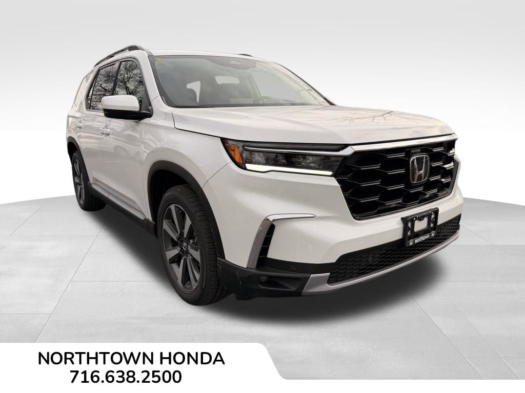 Used 2025 Honda Pilot Touring SUV