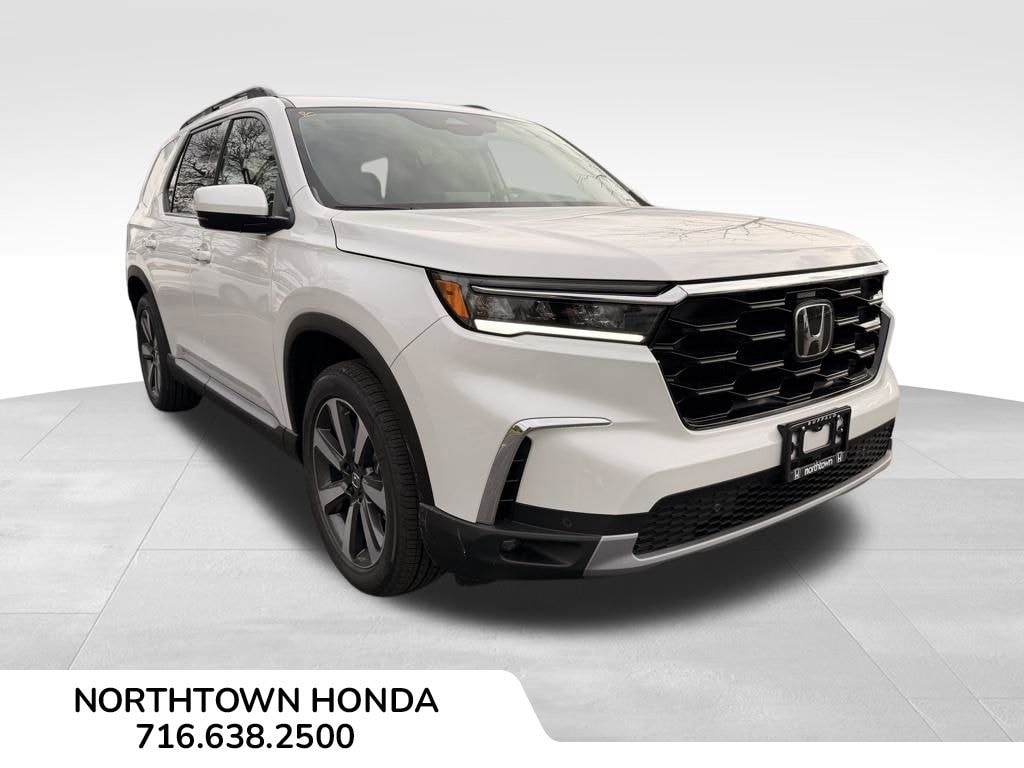 Used 2025 Honda Pilot Touring SUV