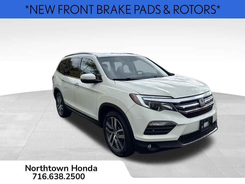 2017 Honda Pilot Elite photo 2