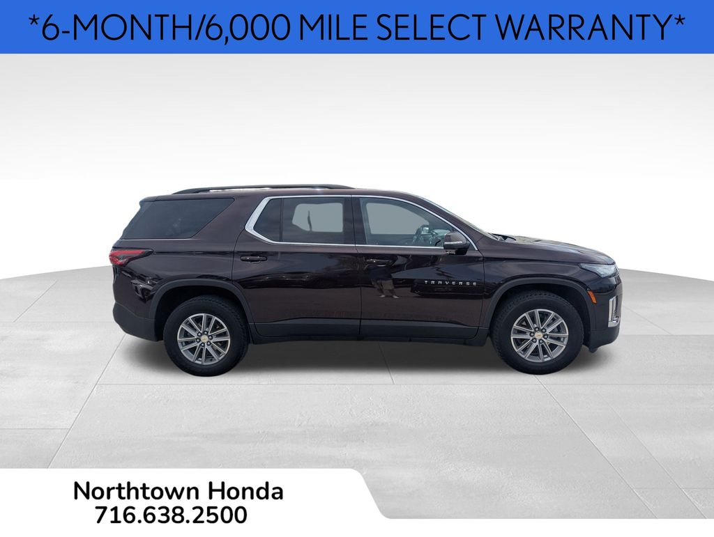 2022 Chevrolet Traverse Cloth 1LT photo 2