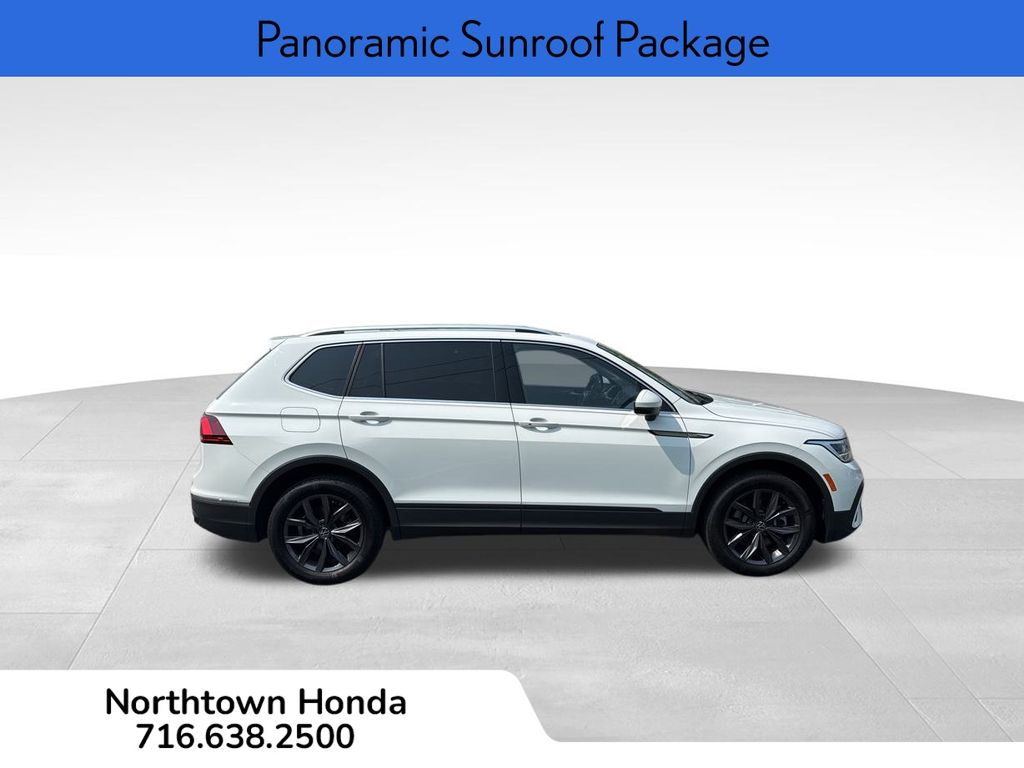 2022 Volkswagen Tiguan SE photo 2