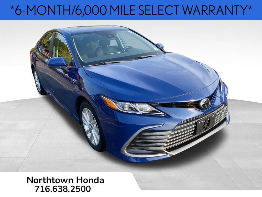 2023 Toyota Camry LE photo 2