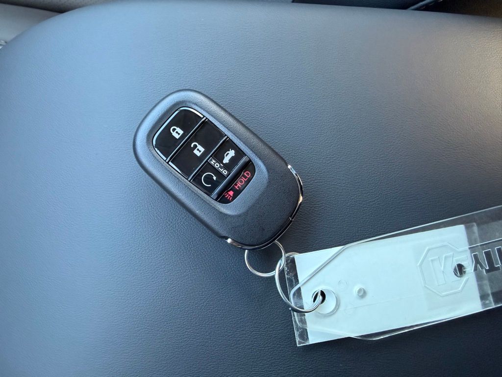 2025 Honda Accord Hybrid EX-L - Photo 13