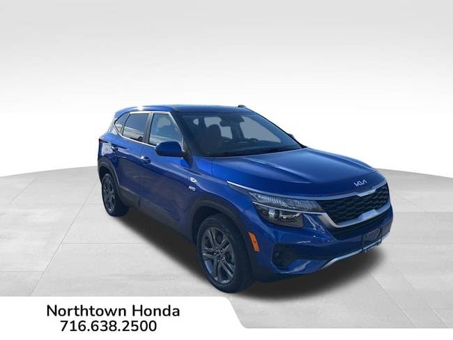 2023 Kia Seltos LX SUV 2023 Kia Seltos LX SUV