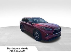 2022 Toyota Highlander XLE SUV