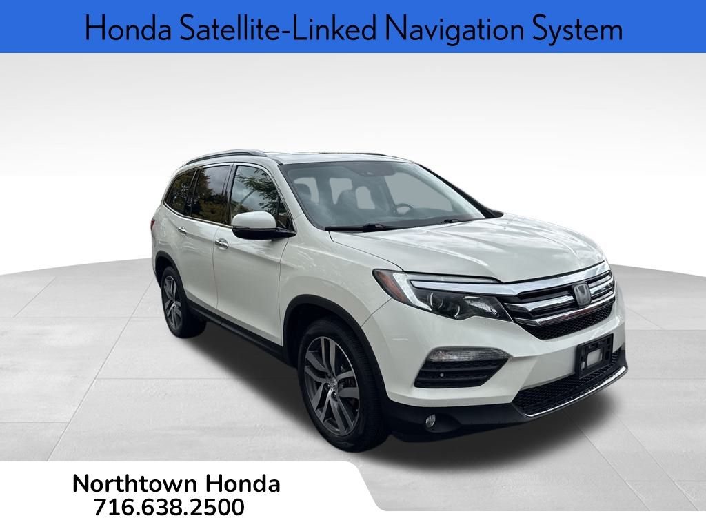 2017 Honda Pilot Elite photo 2