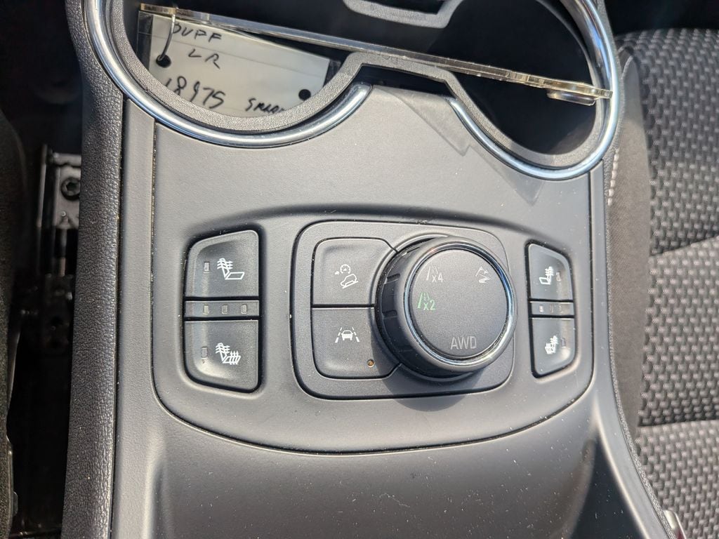 2023 GMC Terrain SLE - Photo 17