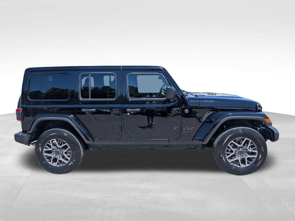 2026 Jeep Wrangler 4-Door Sahara - Photo 12