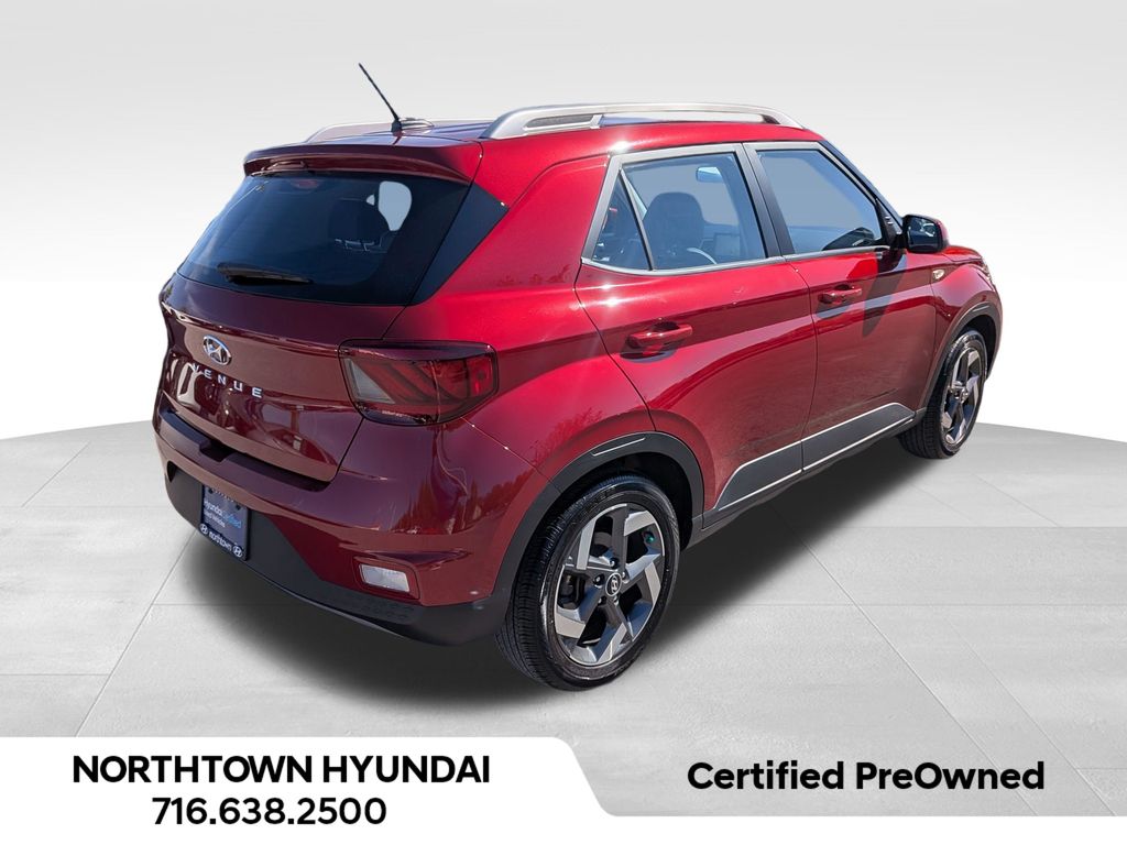 2023 Hyundai Venue Limited - Photo 14