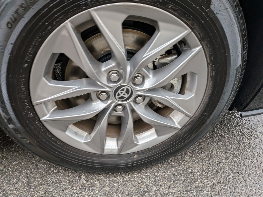 2026 Toyota Sienna XLE - Photo 45