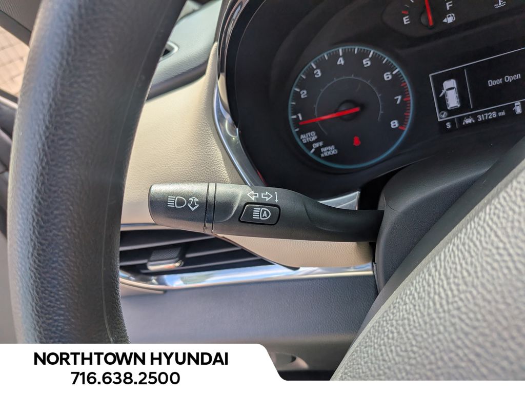2023 Chevrolet Traverse LS - Photo 23