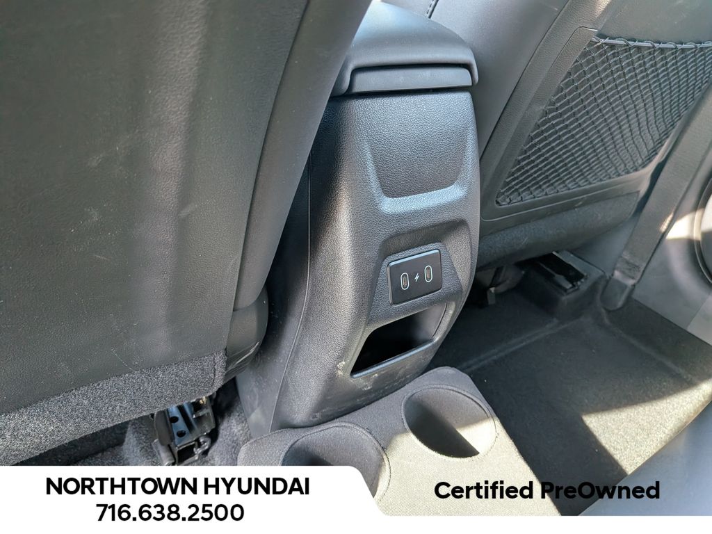 2025 Hyundai Venue Limited - Photo 34
