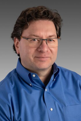 Staff member Vlad Antonovsky from ID_103b582cf30a