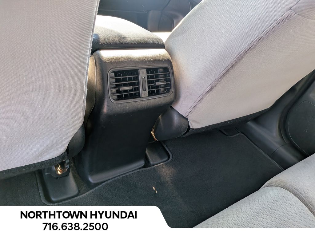 2016 Honda CR-V LX - Photo 22