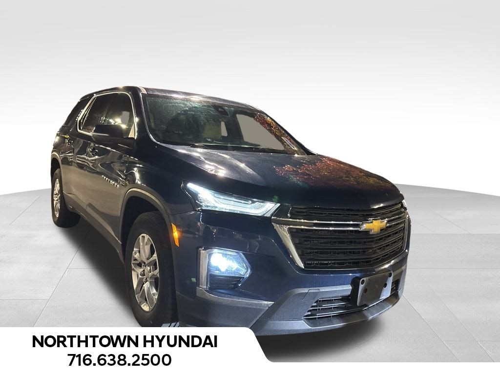 Used 2023 Chevrolet Traverse LS SUV