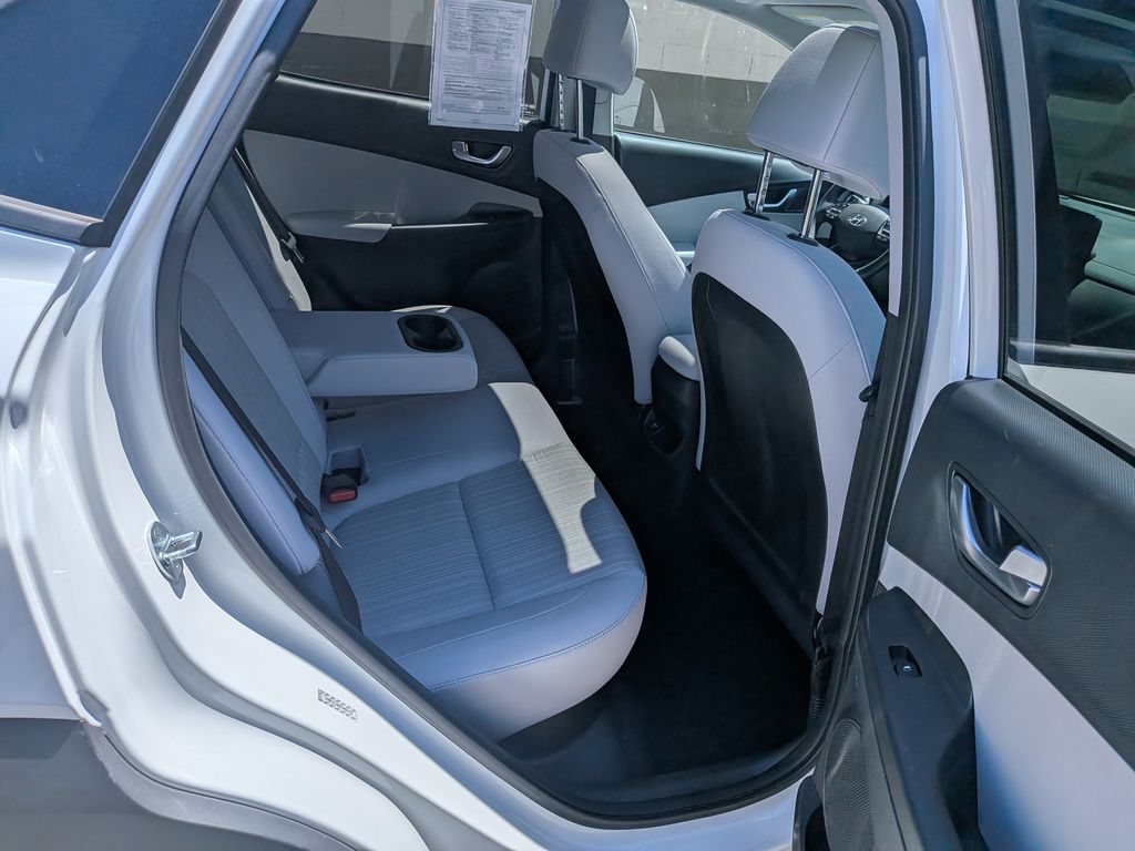 2023 Hyundai Kona SEL - Photo 37