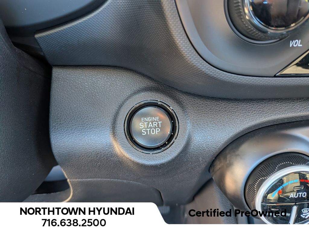 2023 Hyundai Venue Limited - Photo 19
