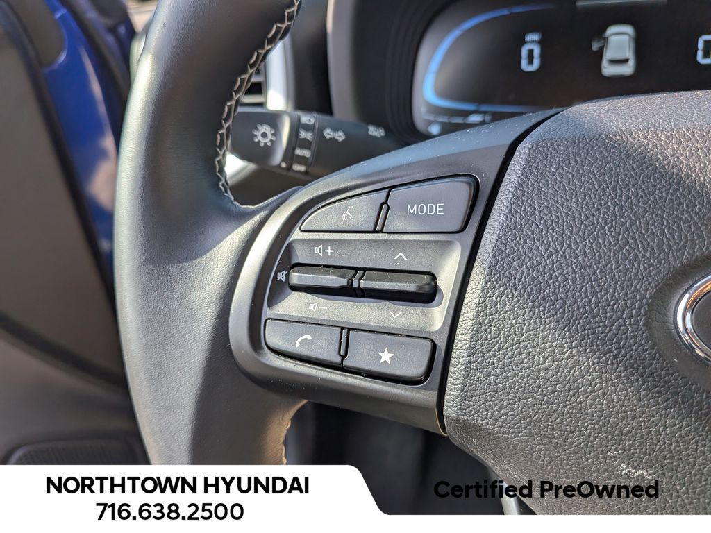 2025 Hyundai Venue Limited - Photo 29