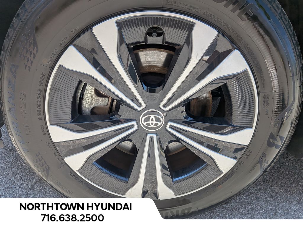 2024 Toyota bZ4X XLE - Photo 39