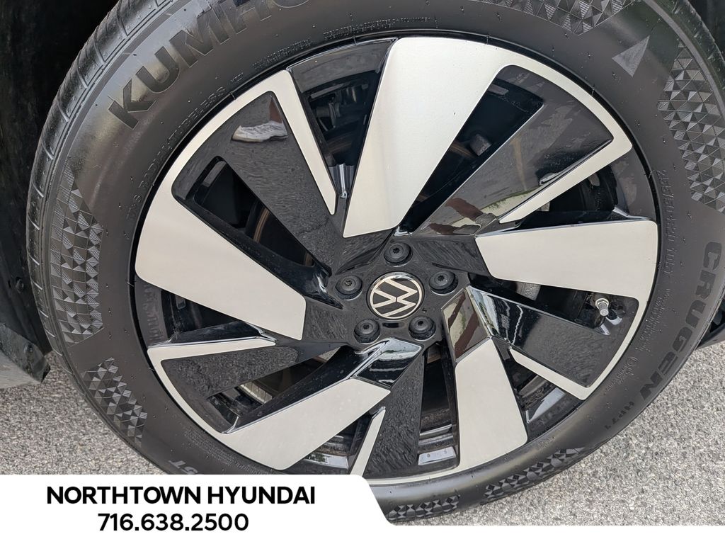 2026 Volkswagen Atlas Cross Sport SE w/Tech - Photo 42
