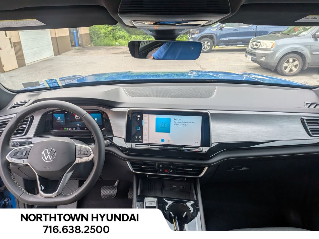 2026 Volkswagen Atlas Cross Sport SE w/Tech - Photo 6