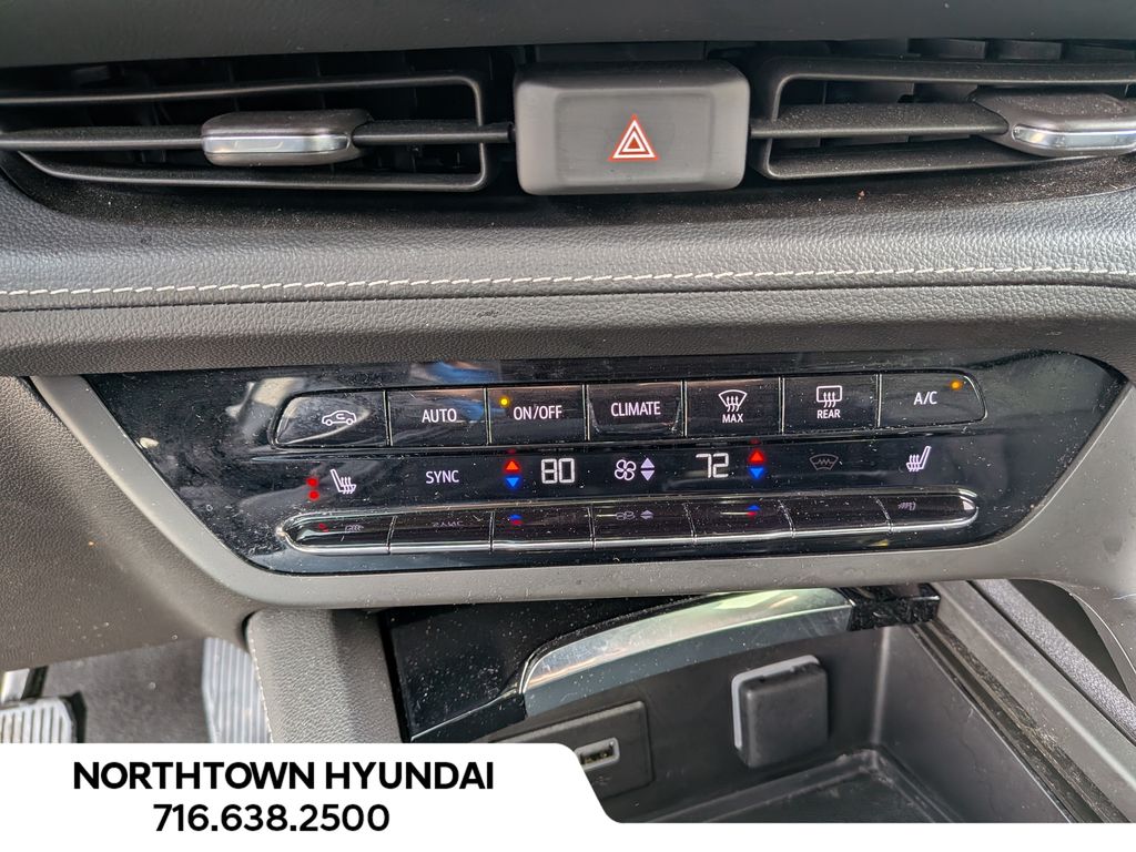 2023 Buick Envision Essence - Photo 17