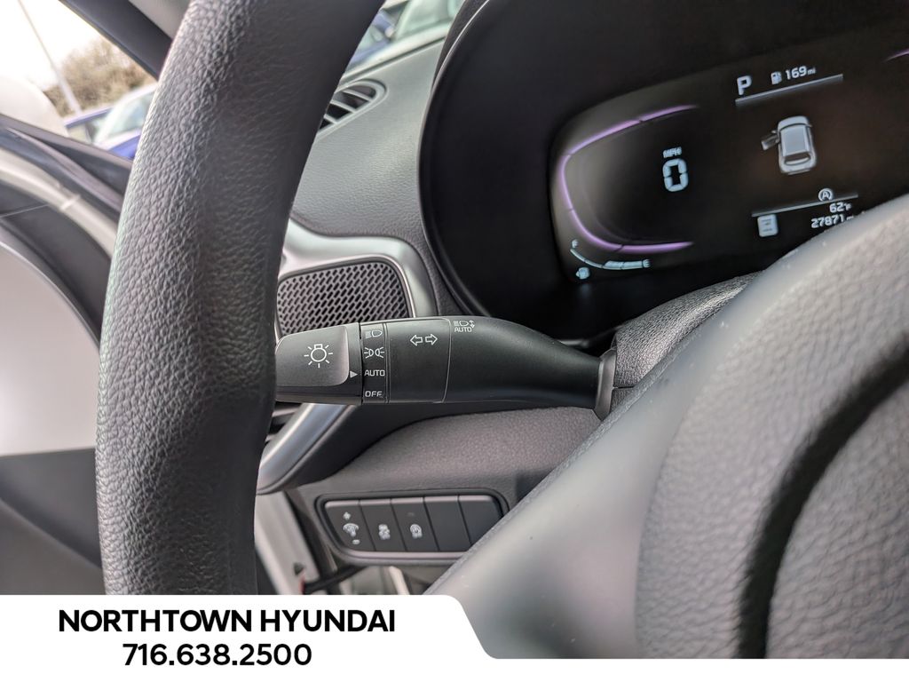 2023 Kia Soul LX - Photo 25
