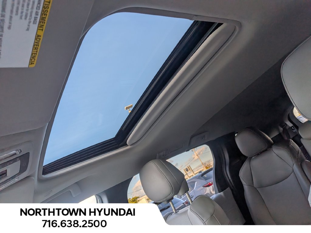 2026 Toyota Sienna XLE - Photo 9