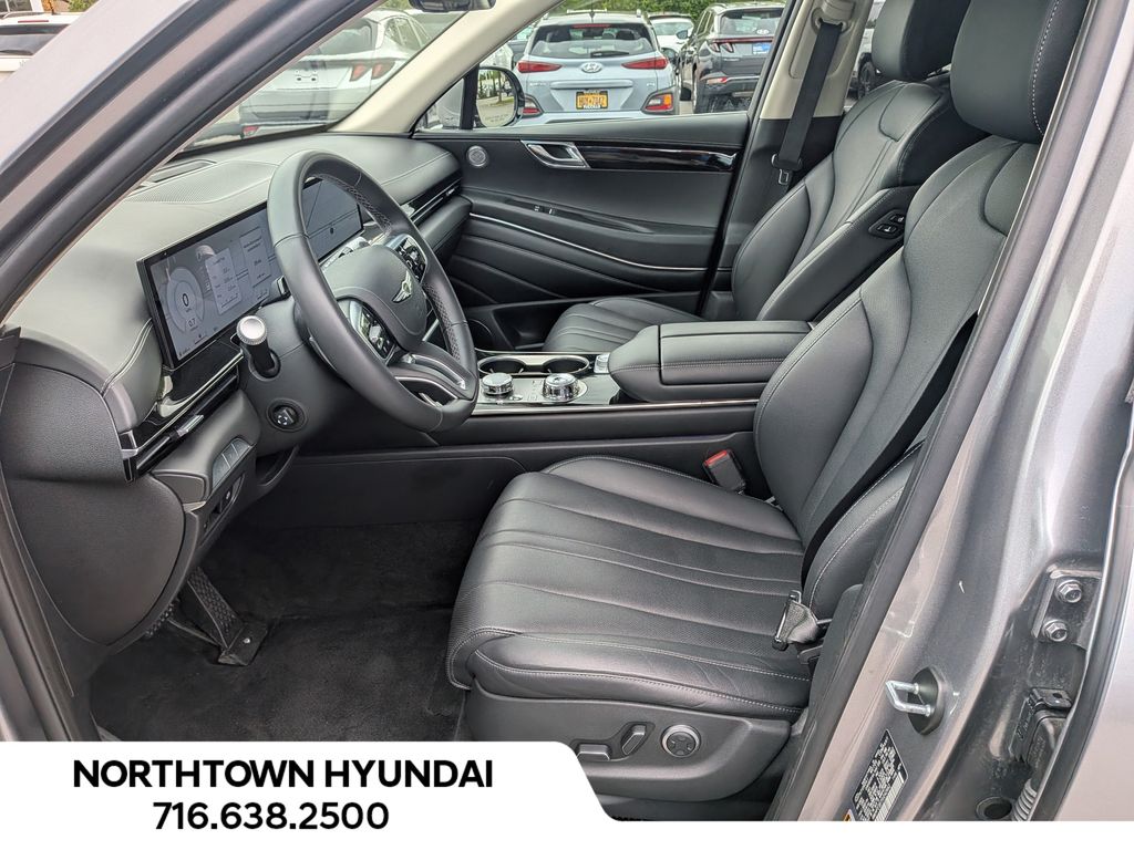 2025 GENESIS GV80 Standard - Photo 10