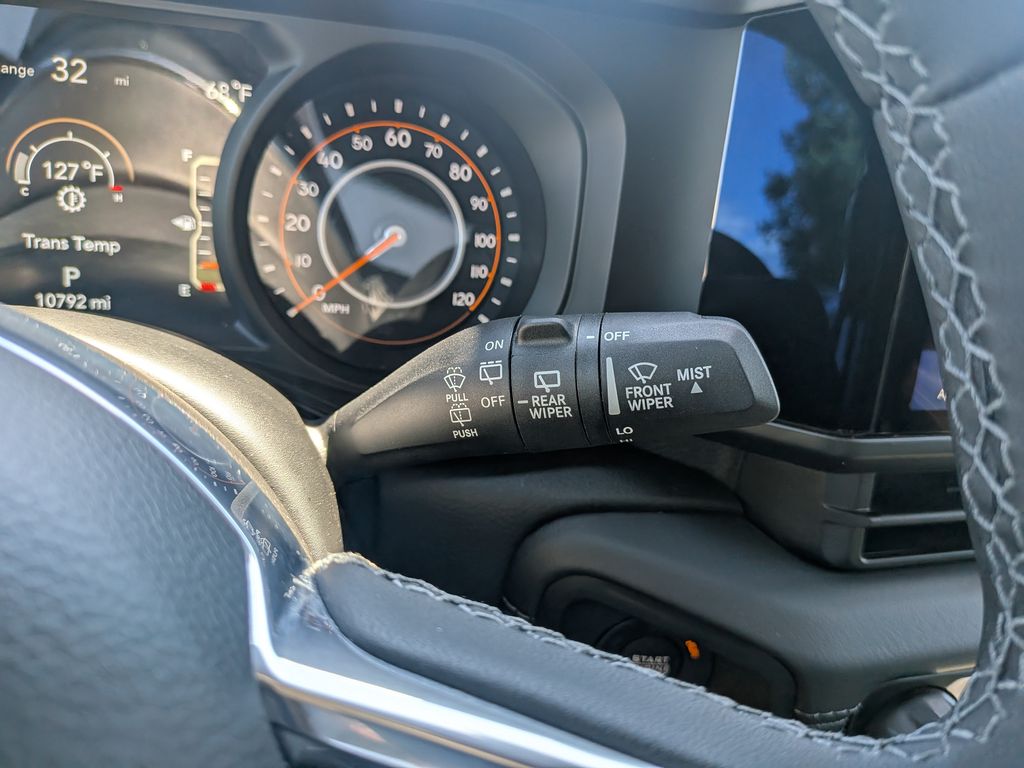 2026 Jeep Wrangler 4-Door Sahara - Photo 28
