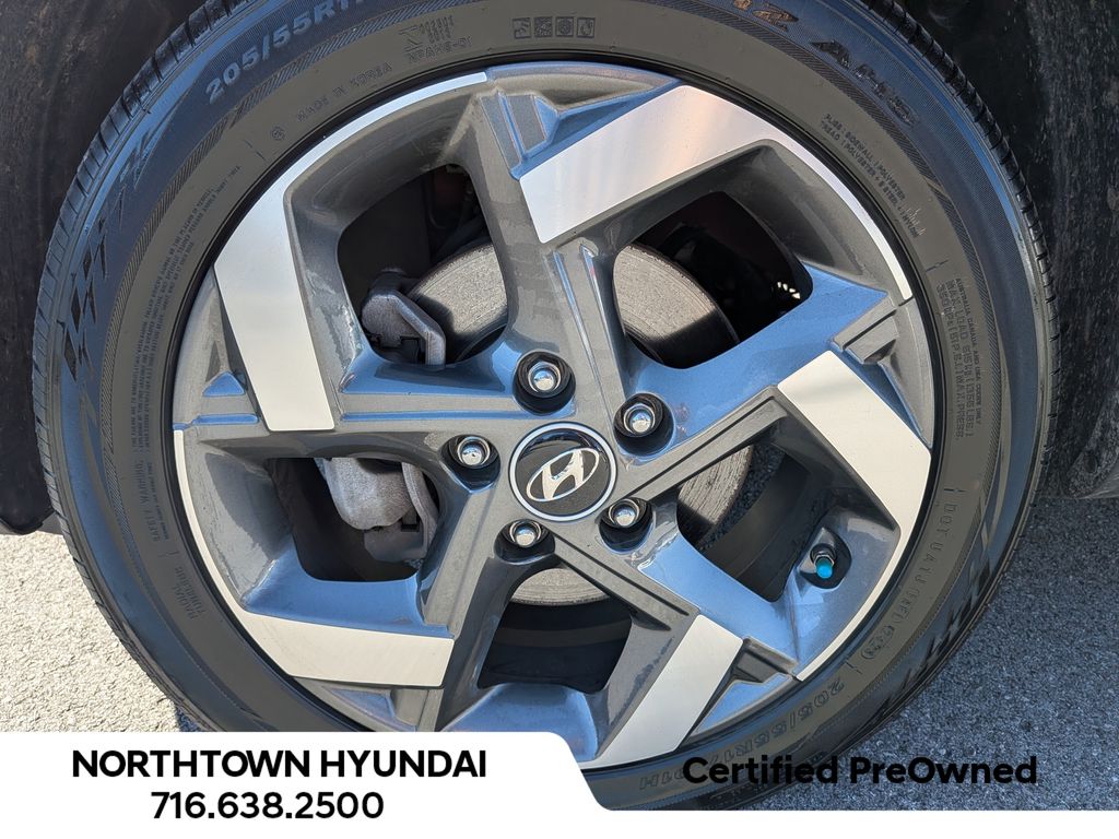 2023 Hyundai Venue Limited - Photo 40