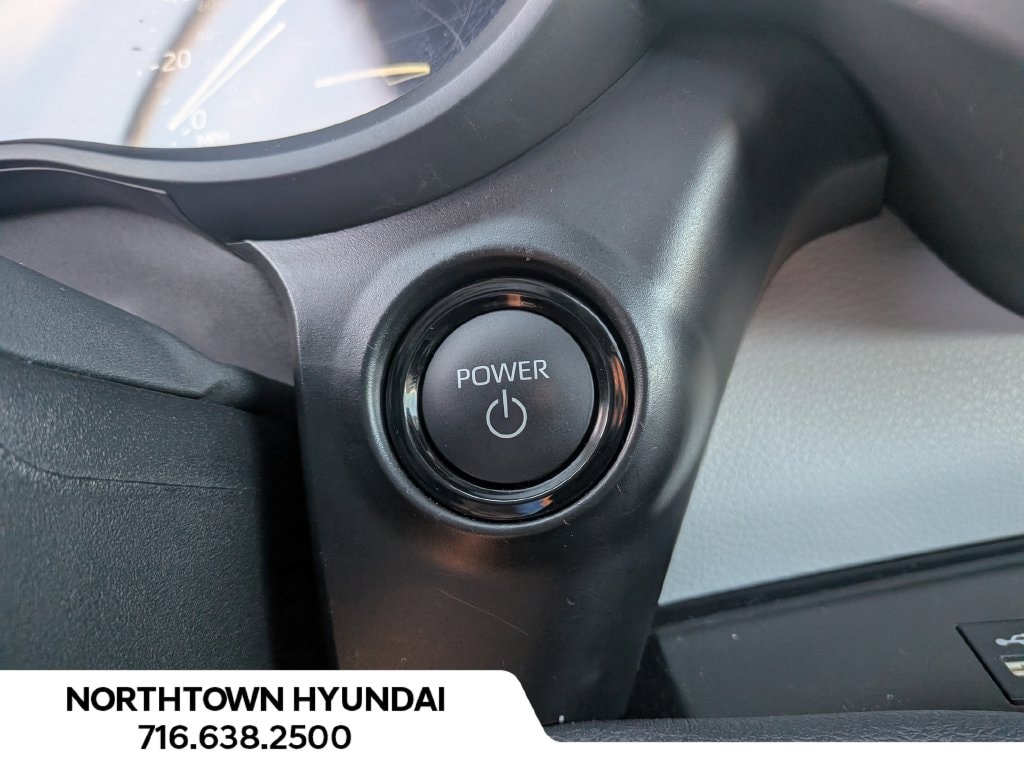 2026 Toyota Sienna XLE - Photo 18