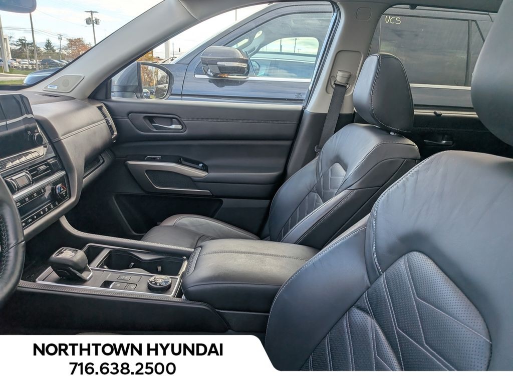 Used 2022 Nissan Pathfinder Platinum SUV