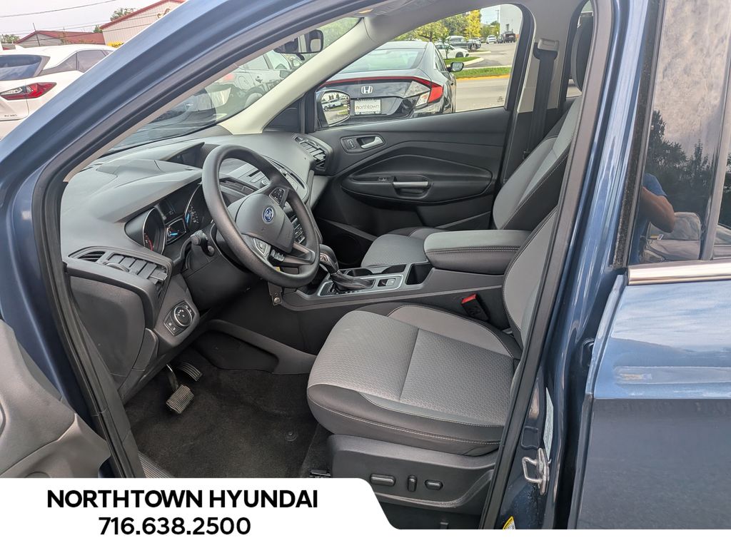 2018 Ford Escape SE - Photo 9
