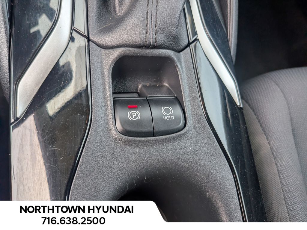 2020 Toyota Corolla LE - Photo 15