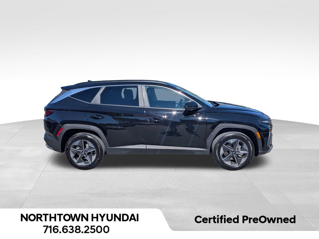 2025 Hyundai Tucson SEL photo 2