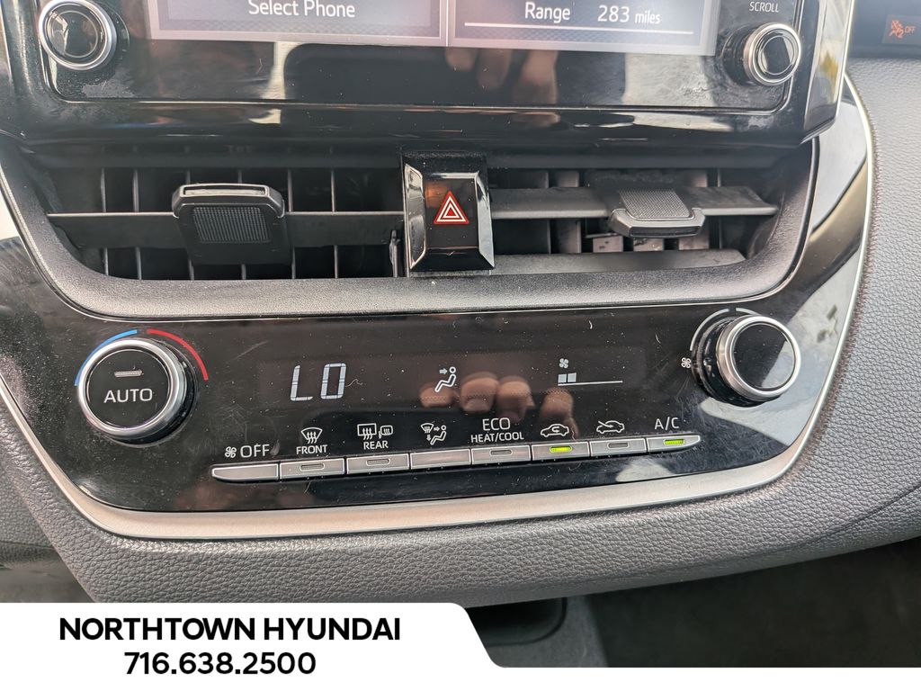 2020 Toyota Corolla LE - Photo 17