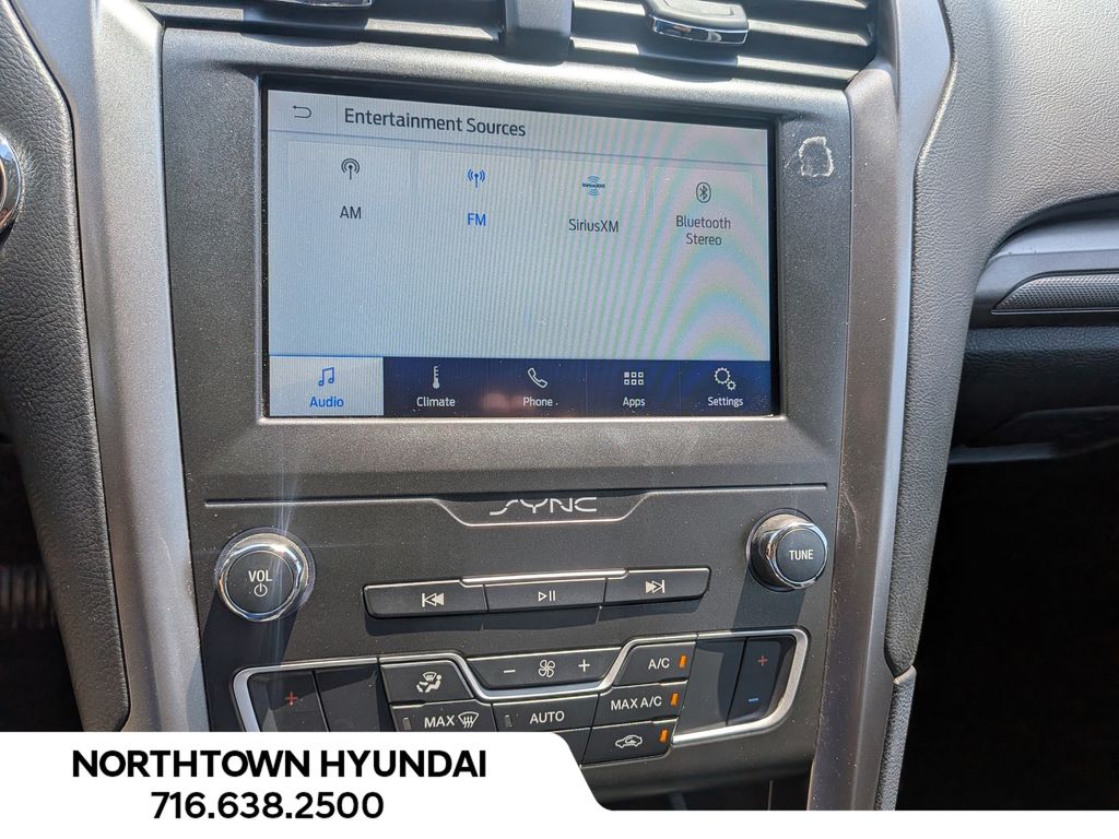 2020 Ford Fusion SE - Photo 22
