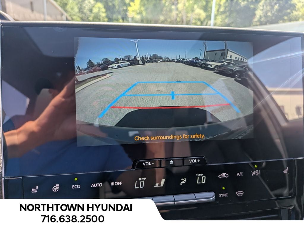 2024 Toyota bZ4X XLE - Photo 19