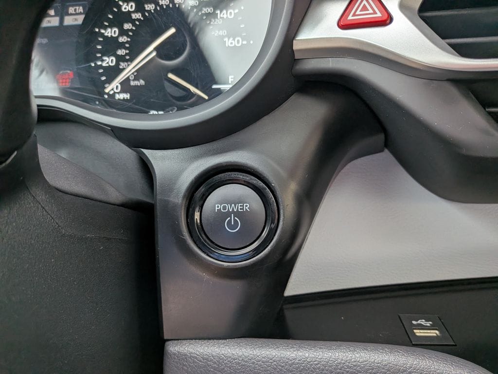 2026 Toyota Sienna XLE - Photo 17