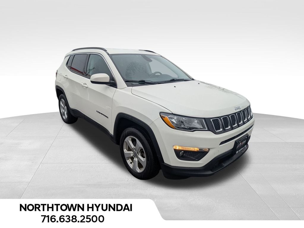 2019 Jeep Compass Latitude's photo