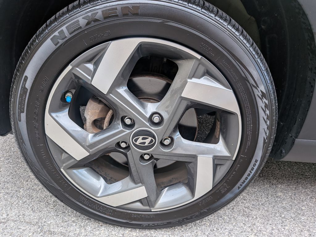 2023 Hyundai Venue SEL - Photo 37