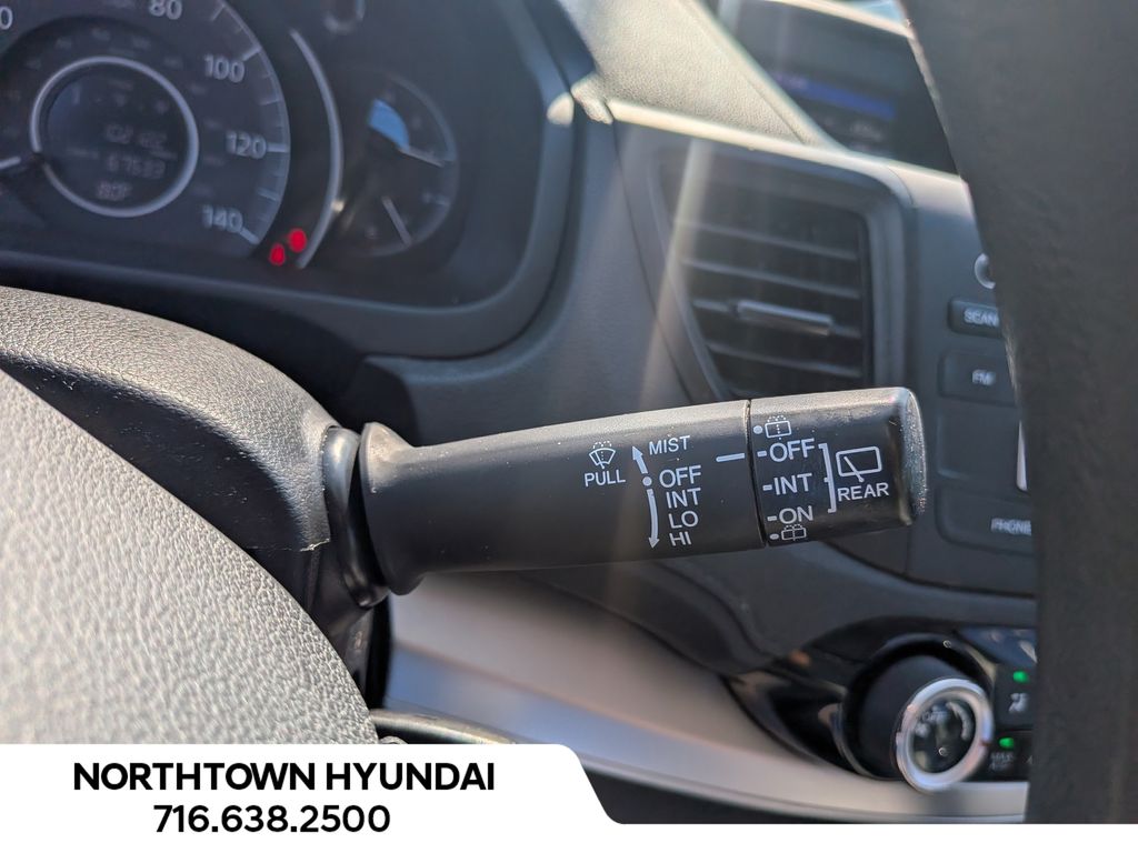 2016 Honda CR-V LX - Photo 16
