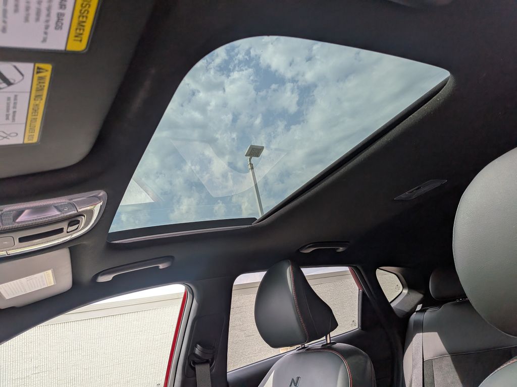 2024 Hyundai Kona N Line - Photo 11