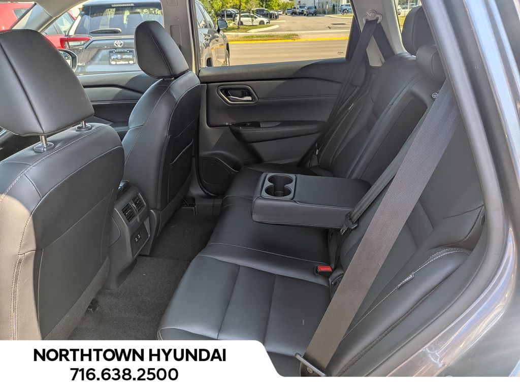 2026 Nissan Rogue SL - Photo 13