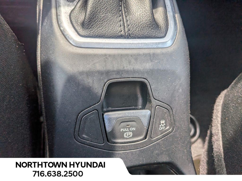 2021 Jeep Renegade Latitude - Photo 16