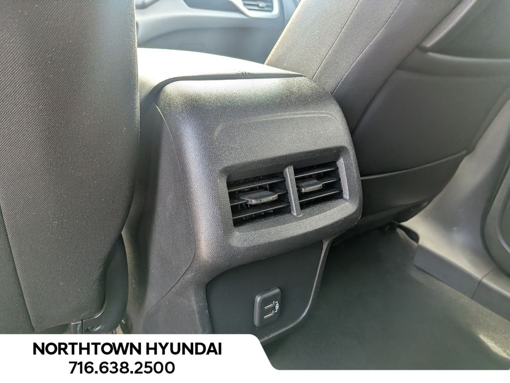 2023 GMC Terrain SLE - Photo 31