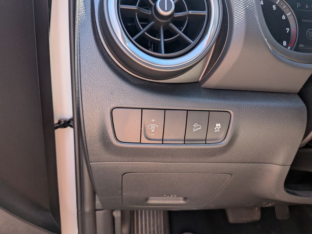 2023 Hyundai Kona SEL - Photo 32
